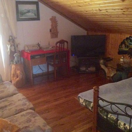 Apartman Nadia Karlobag Oda fotoğraf