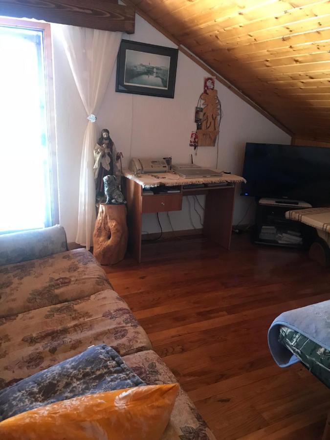 Apartman Nadia Daire Karlobag Dış mekan fotoğraf