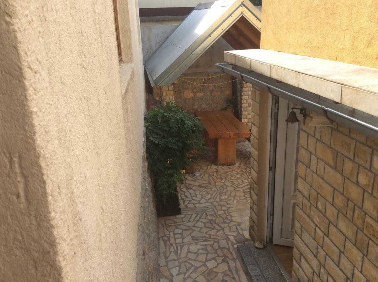 Apartman Nadia Karlobag Dış mekan fotoğraf