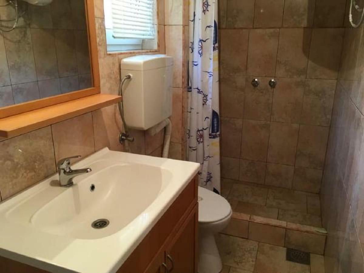 Apartman Nadia Karlobag Dış mekan fotoğraf